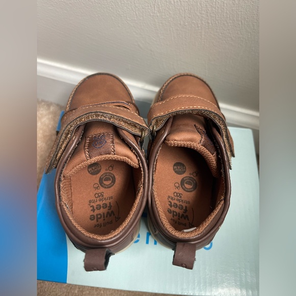 EUC Stride Rite 360 Boy's Ethan Sneaker - Picture 3 of 6